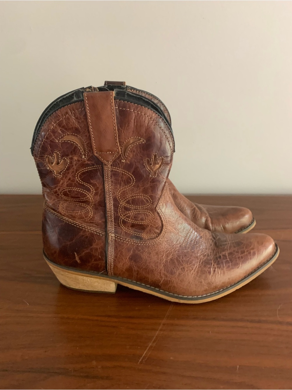 dingo Brown Leather Western Ankle Boots